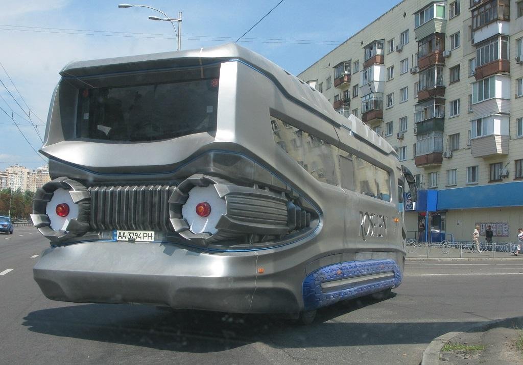 Новый украинский автобус с космическим дизайном (видео)