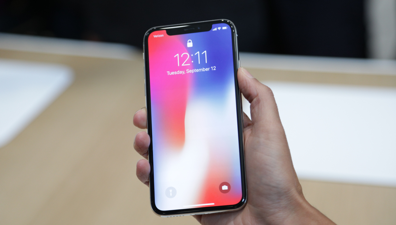 Apple не отрицает возможности выгорания экрана iPhone X